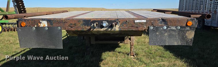 image for item DY1345 2000 Trail King LSC Series drop deck trailer