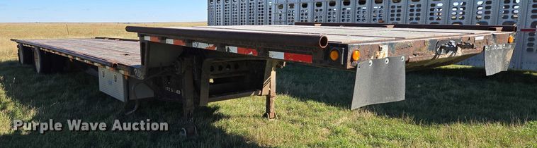 image for item DY1345 2000 Trail King LSC Series drop deck trailer