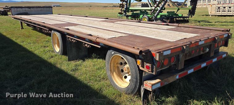 image for item DY1345 2000 Trail King LSC Series drop deck trailer