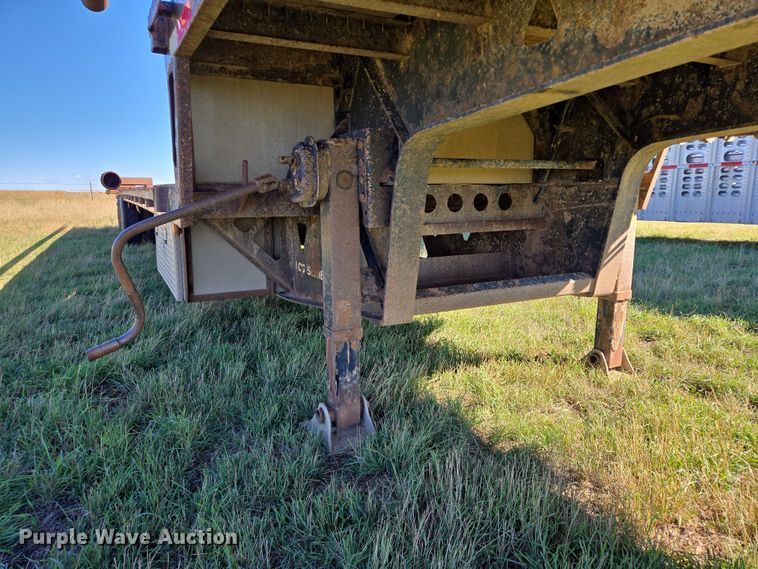 image for item DY1345 2000 Trail King LSC Series drop deck trailer