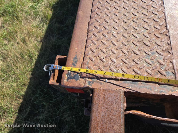 image for item DY1345 2000 Trail King LSC Series drop deck trailer