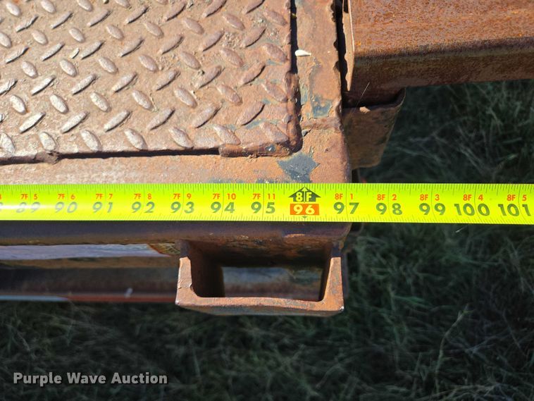 image for item DY1345 2000 Trail King LSC Series drop deck trailer