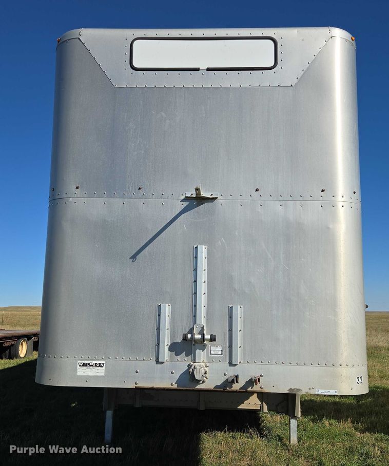 image for item DY1346 2015 Wilson PSDCL-402 livestock trailer