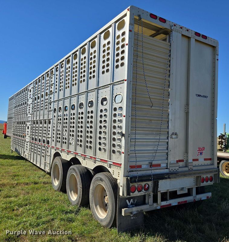 image for item DY1346 2015 Wilson PSDCL-402 livestock trailer