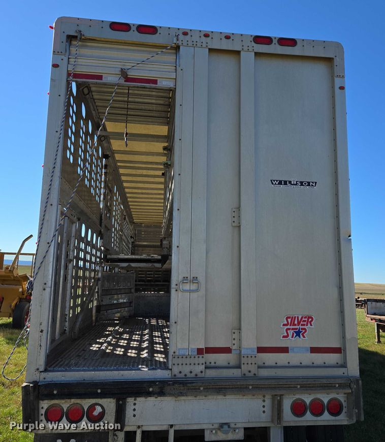 image for item DY1346 2015 Wilson PSDCL-402 livestock trailer