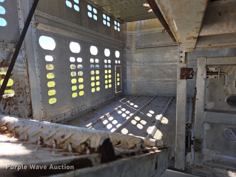 image for item DY1346 2015 Wilson PSDCL-402 livestock trailer