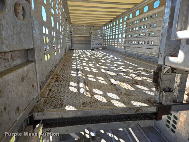 image for item DY1346 2015 Wilson PSDCL-402 livestock trailer