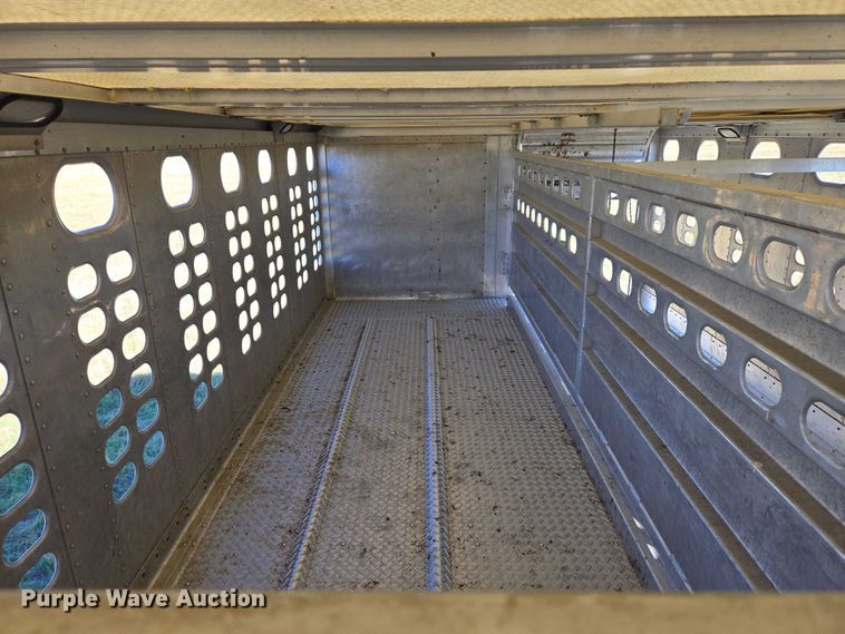 image for item DY1346 2015 Wilson PSDCL-402 livestock trailer