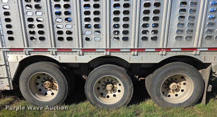 image for item DY1346 2015 Wilson PSDCL-402 livestock trailer