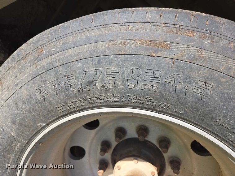 image for item DY1346 2015 Wilson PSDCL-402 livestock trailer