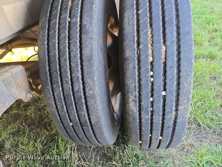 image for item DY1346 2015 Wilson PSDCL-402 livestock trailer