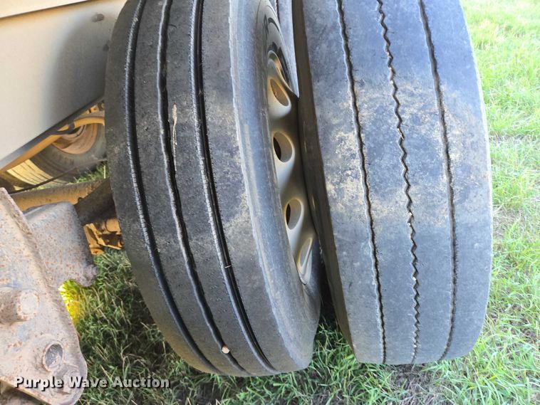 image for item DY1346 2015 Wilson PSDCL-402 livestock trailer