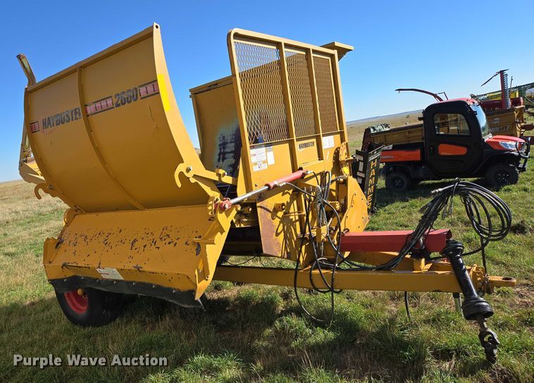 image for item DY1347 Haybuster 2660 bale processor