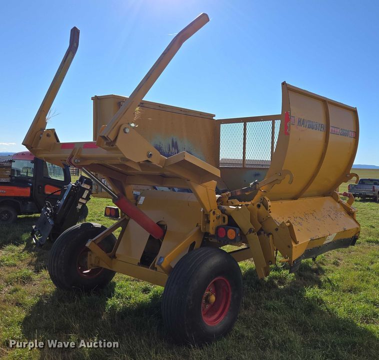 image for item DY1347 Haybuster 2660 bale processor