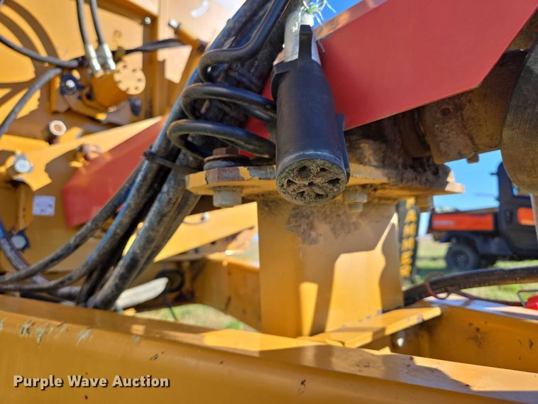 image for item DY1347 Haybuster 2660 bale processor