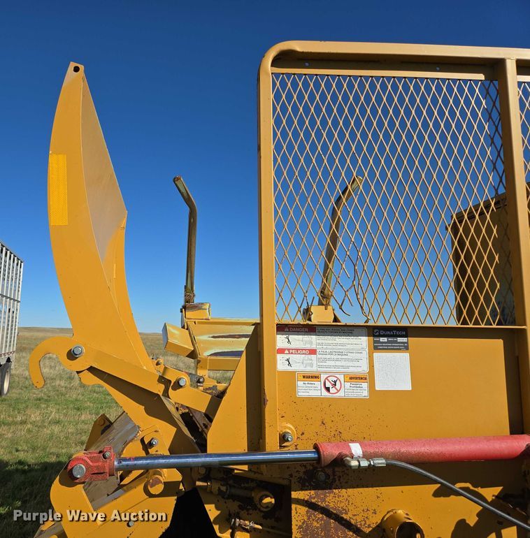 image for item DY1347 Haybuster 2660 bale processor