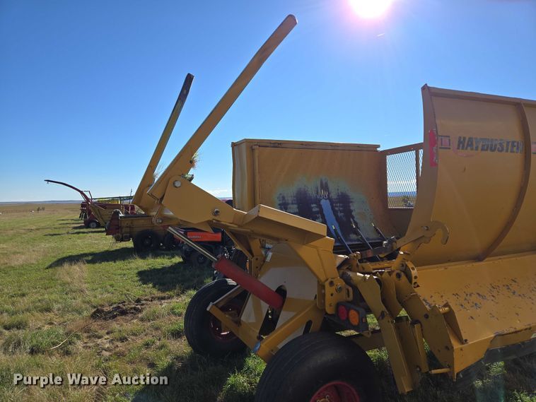 image for item DY1347 Haybuster 2660 bale processor