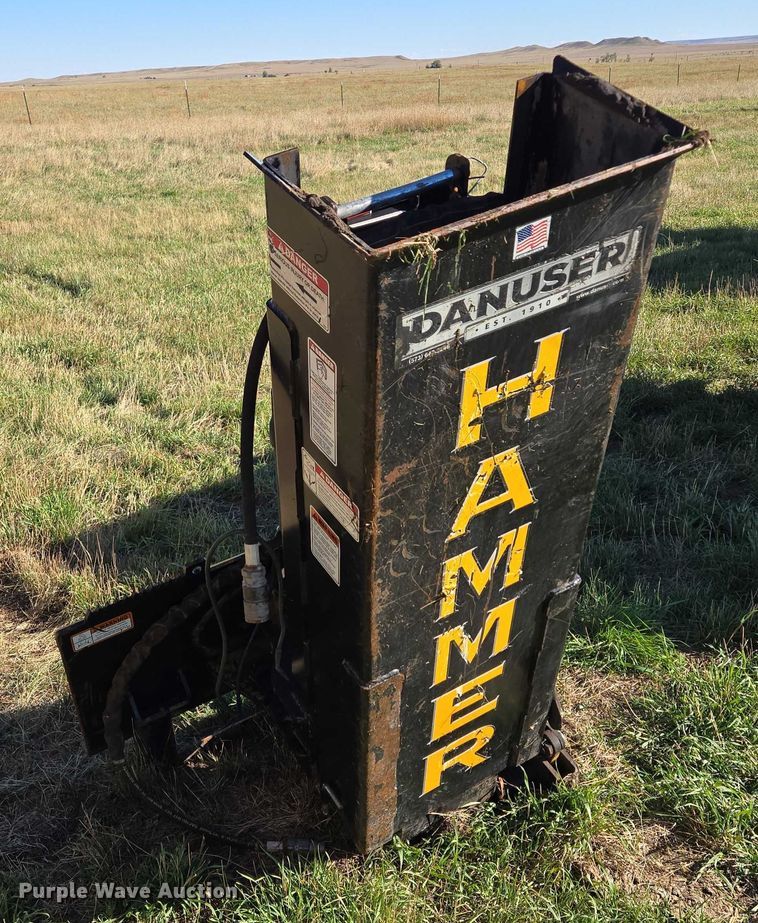 image for item DY1348 Danuser Hammer SM40 skid steer post driver