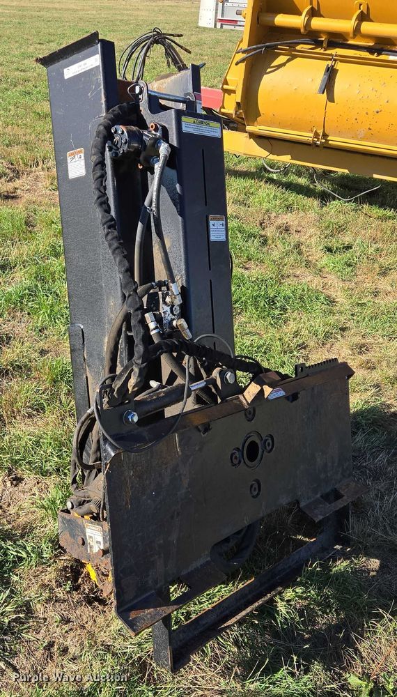 image for item DY1348 Danuser Hammer SM40 skid steer post driver