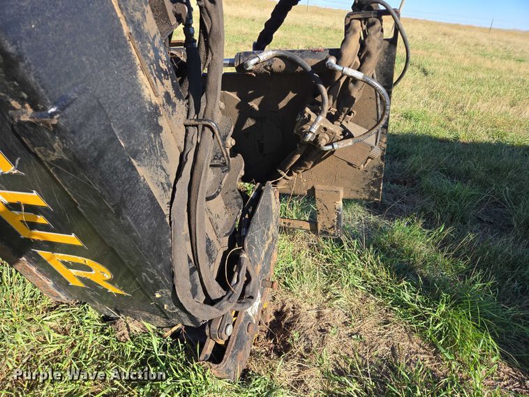 image for item DY1348 Danuser Hammer SM40 skid steer post driver