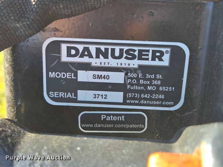 image for item DY1348 Danuser Hammer SM40 skid steer post driver