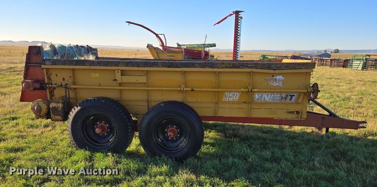 image for item DY1350 Knight 350 manure spreader