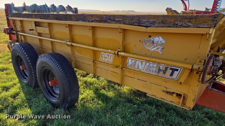 image for item DY1350 Knight 350 manure spreader