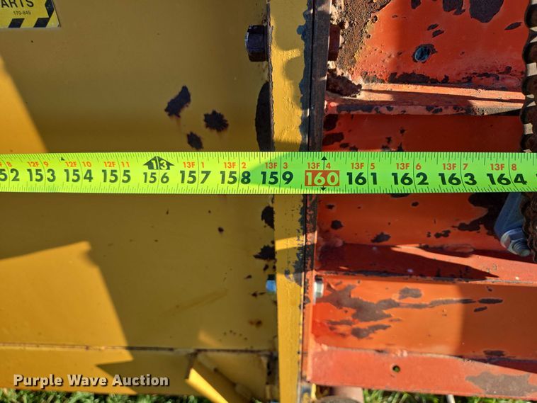 image for item DY1350 Knight 350 manure spreader