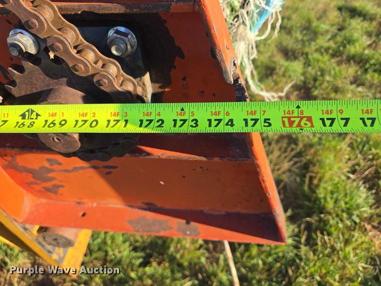 image for item DY1350 Knight 350 manure spreader