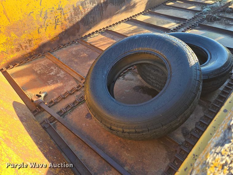 image for item DY1350 Knight 350 manure spreader