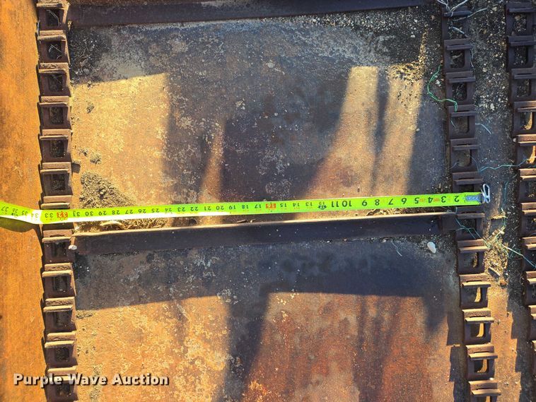 image for item DY1350 Knight 350 manure spreader