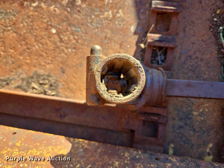 image for item DY1350 Knight 350 manure spreader