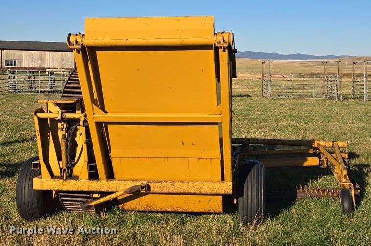 image for item DY1353 Haybuster H-106 Rock-Eze rock picker