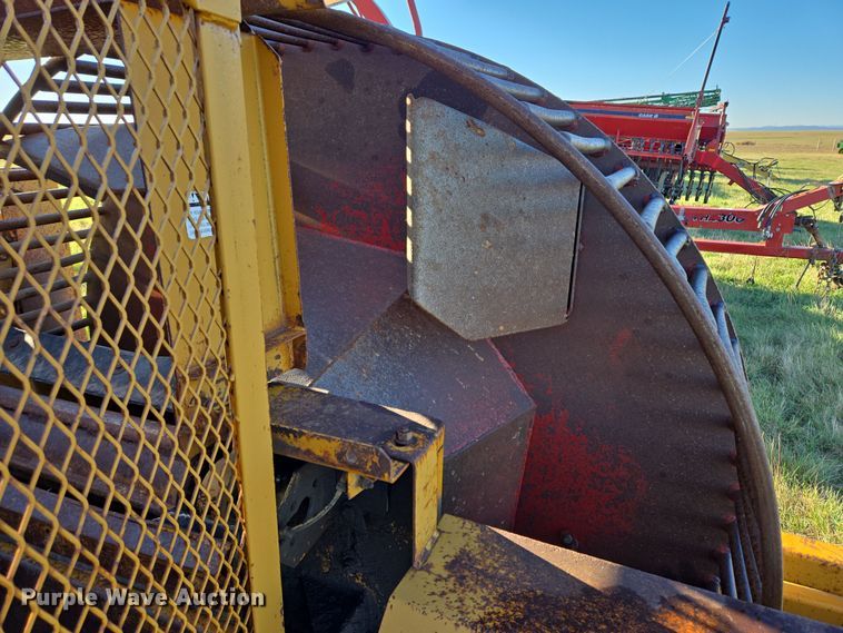 image for item DY1353 Haybuster H-106 Rock-Eze rock picker