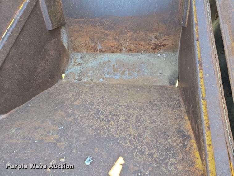 image for item DY1353 Haybuster H-106 Rock-Eze rock picker