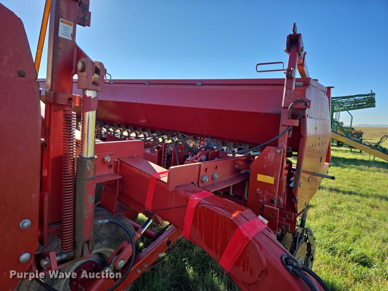 image for item DY1355 Case 5500 Mulch-Till grain drill