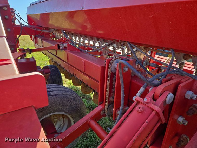 image for item DY1355 Case 5500 Mulch-Till grain drill