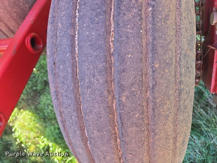 image for item DY1355 Case 5500 Mulch-Till grain drill