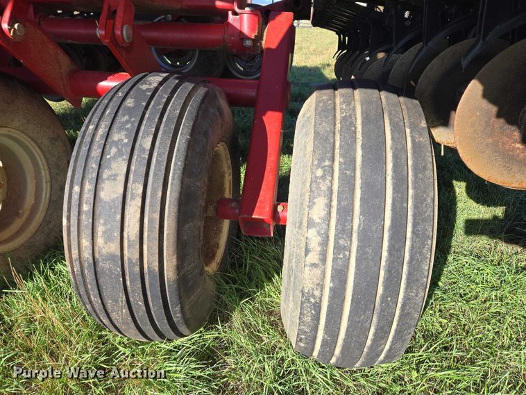 image for item DY1355 Case 5500 Mulch-Till grain drill