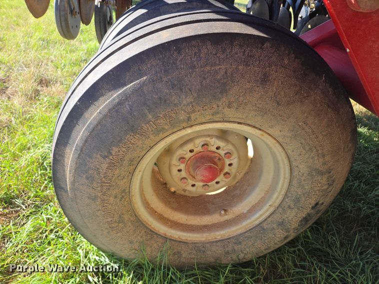 image for item DY1355 Case 5500 Mulch-Till grain drill
