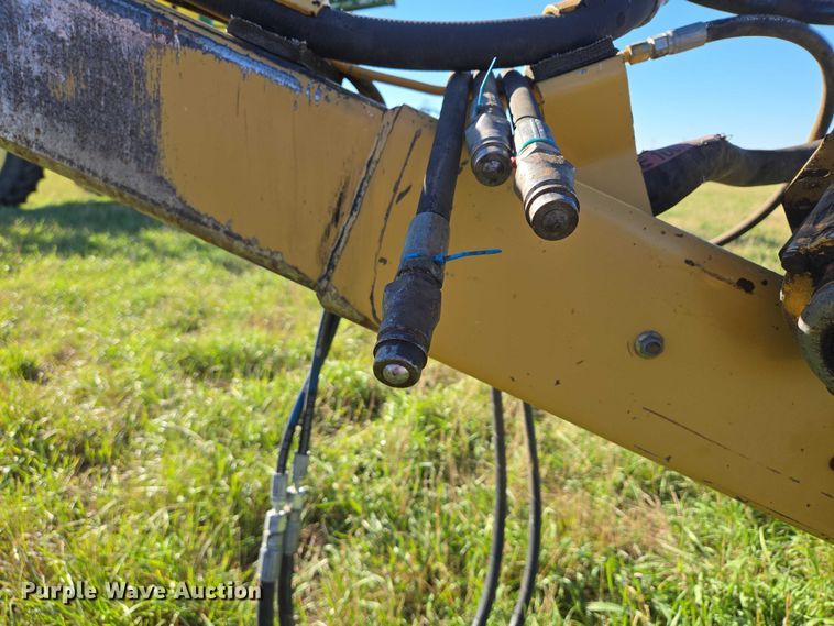 image for item DY1356 Challenger PTS16 swather / windrower