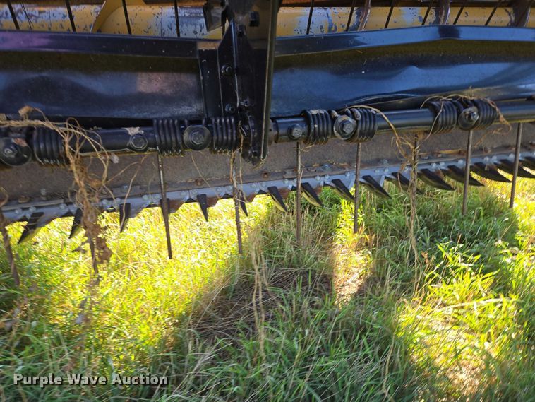 image for item DY1356 Challenger PTS16 swather / windrower