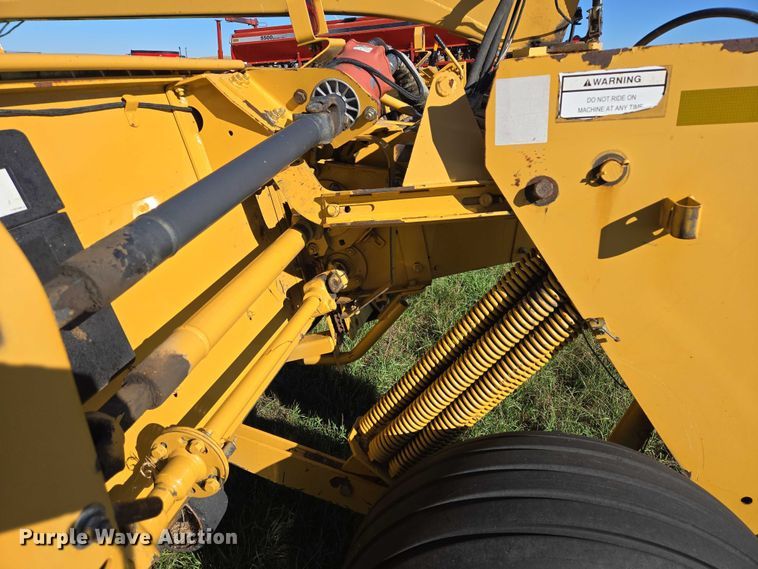 image for item DY1356 Challenger PTS16 swather / windrower