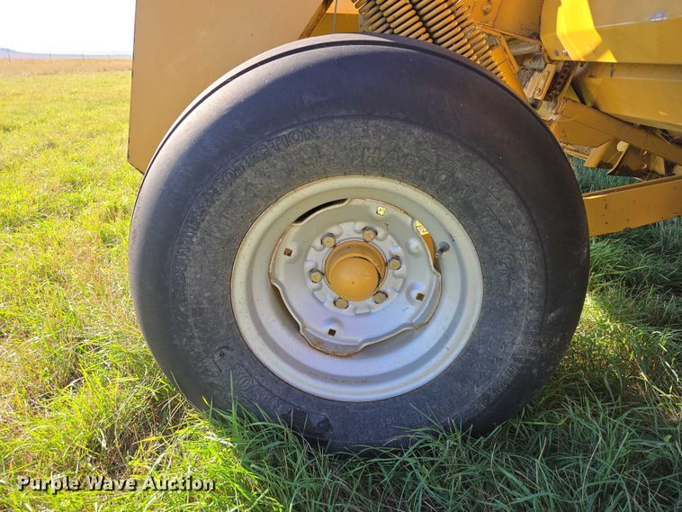 image for item DY1356 Challenger PTS16 swather / windrower