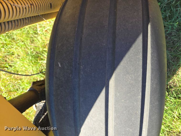 image for item DY1356 Challenger PTS16 swather / windrower