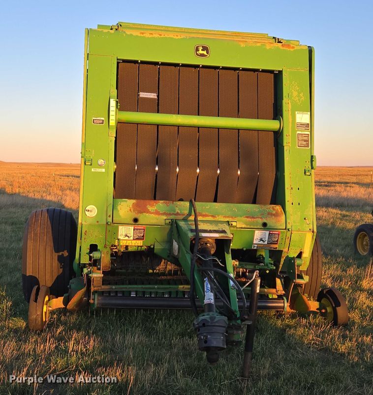 image for item DY1359 John Deere 568 Mega Wide Plus round baler