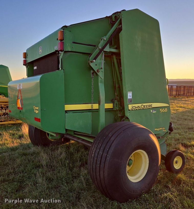 image for item DY1359 John Deere 568 Mega Wide Plus round baler
