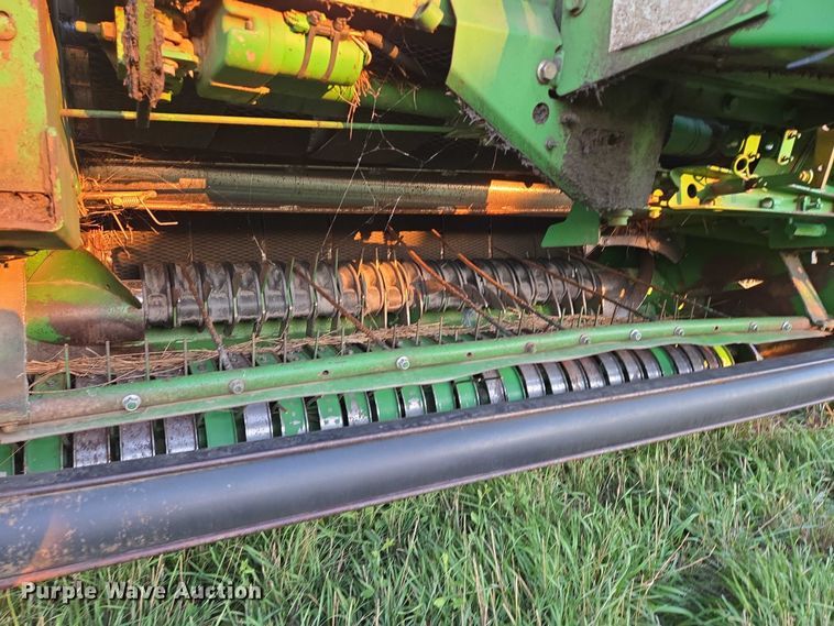 image for item DY1359 John Deere 568 Mega Wide Plus round baler