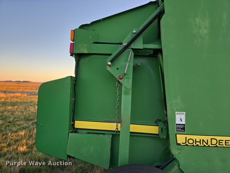 image for item DY1359 John Deere 568 Mega Wide Plus round baler