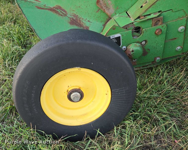 image for item DY1359 John Deere 568 Mega Wide Plus round baler